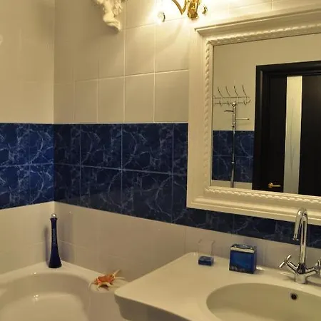 Ξενοδοχείο Queen Valery Οδησσός