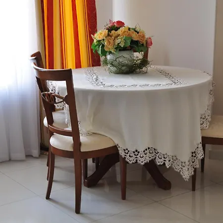Hotel Queen Valery 3*