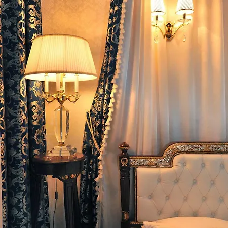 Queen Valery Hotel 3*
