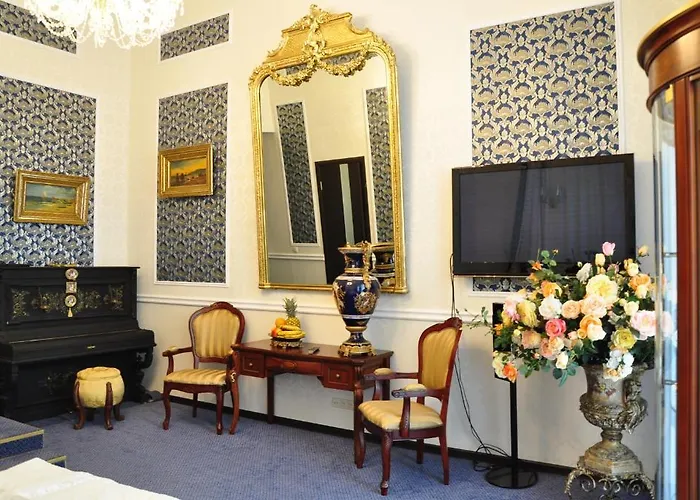 Hotel Queen Valery 3*