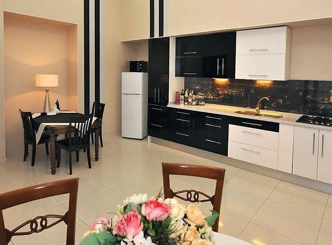 Hotel Queen Valery 3*