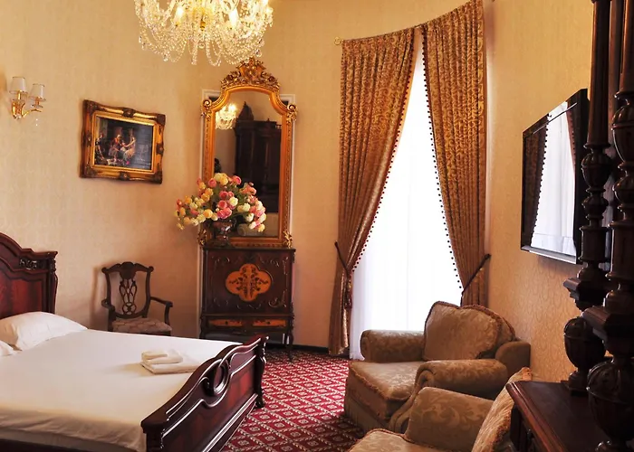 Hotel Queen Valery 3*