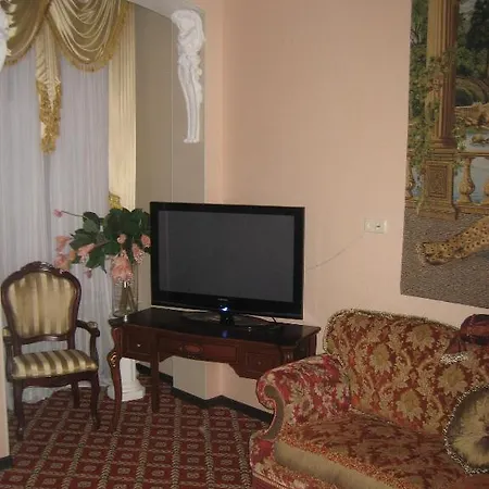 Queen Valery Otel Odessa