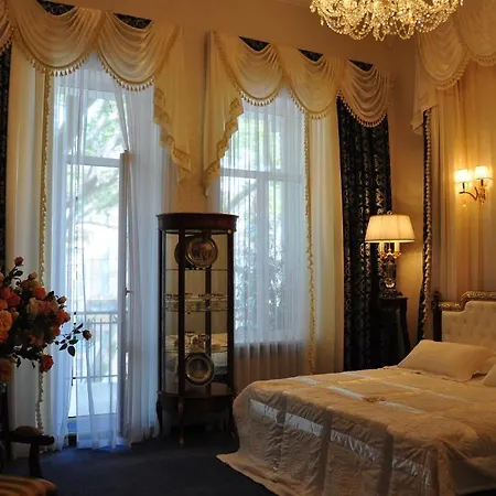 Queen Valery Otel 3*