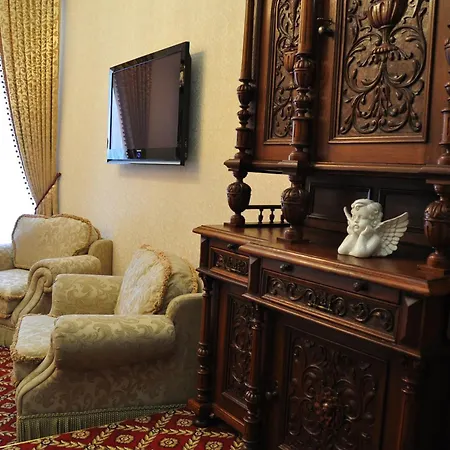 Hotell Queen Valery 3*