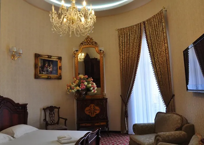 Hotel Queen Valery 3*