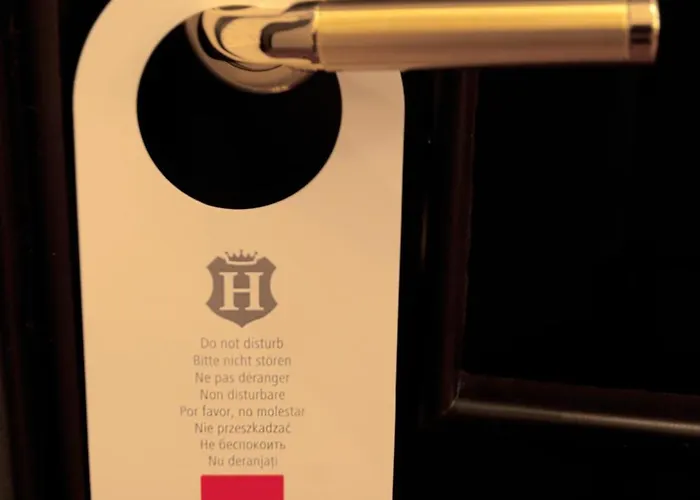 Hotel Queen Valery 3*