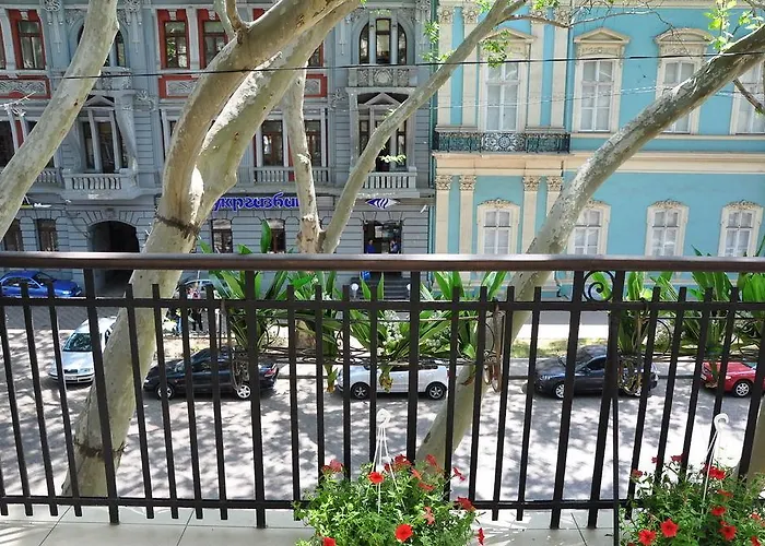 Queen Valery Hotel 3*