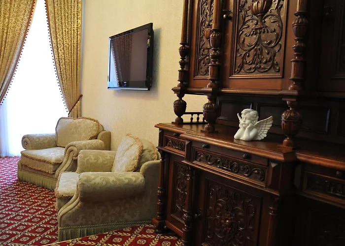 Hotel Queen Valery 3*