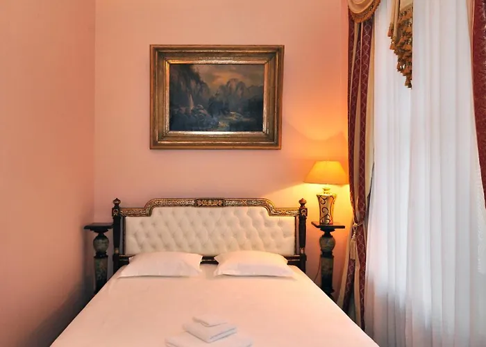 Hotel Queen Valery Odessa