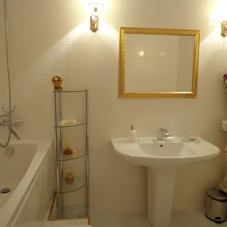 Queen Valery 3* Odessa