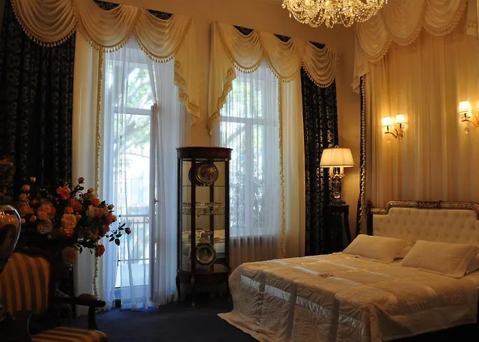 Queen Valery Hotel 3*