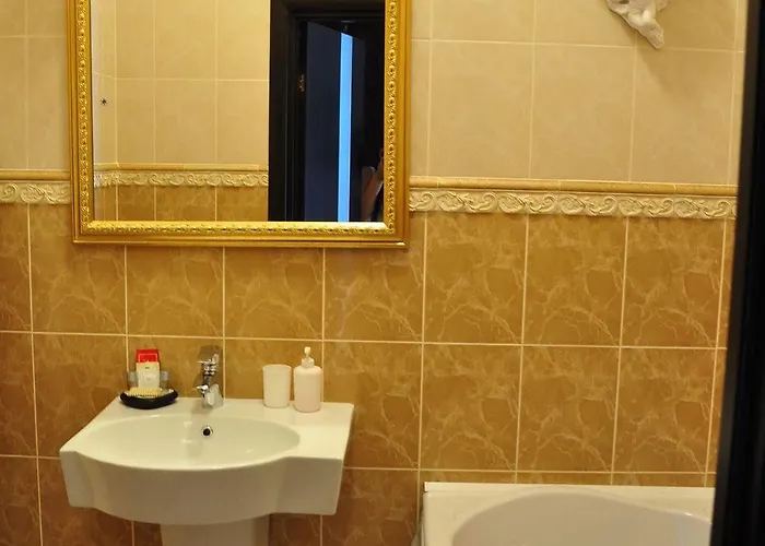 Queen Valery Hotel 3*